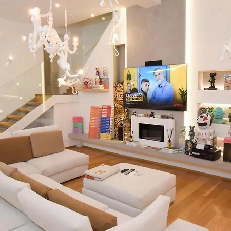 Luxury Loft With Sauna & Jacuzzi דירה מילאנו
