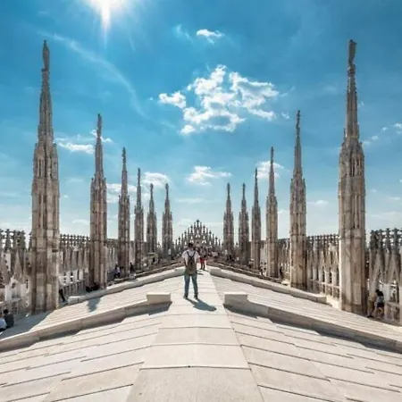 Apartmán Only 10 Min To Duomo With Free Private Parking - Easy Living Milán