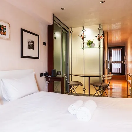 Youhosty - Duomo 아파트