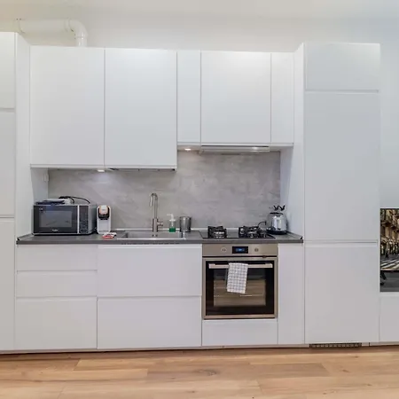 Apartment Moda Porta Romana M3 Lodi Tibb Self-check-in