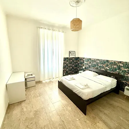 Casa Celeste Navigli *