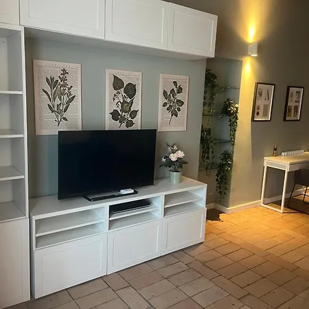 Апартаменты Navigli Darsena - Luxury With Balcony