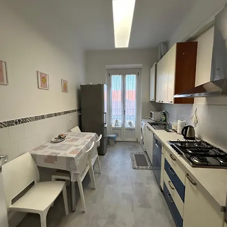 Giacomino Station * מילאנו