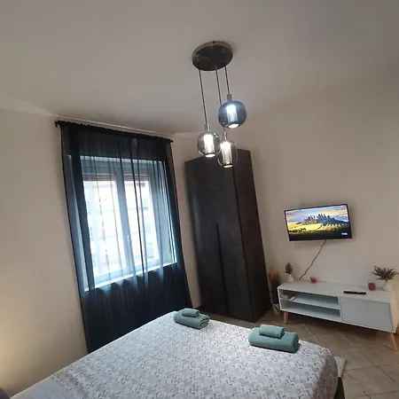 2-room With Balcony Milão