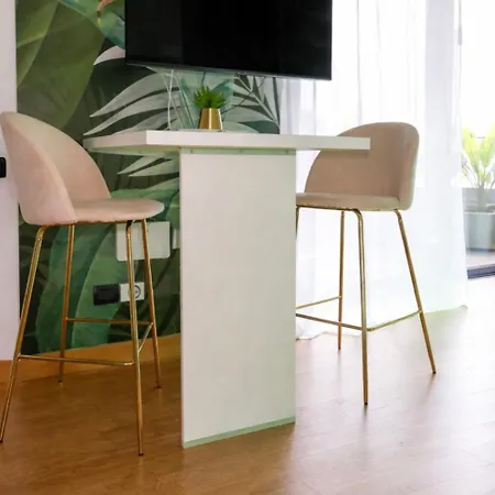 Jungle Suite&parking Apartment Mailand