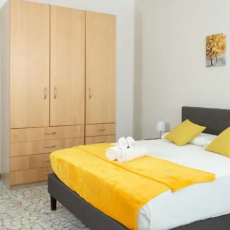 Artstay Porta Romana Apt, Parking, Centre Lägenhet *