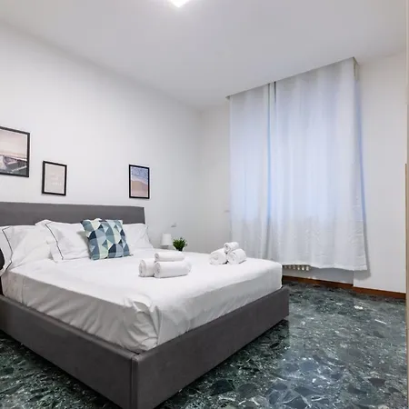 شقة Spacious 4-bed 2-bath, 3 Min Walk To M1 Bande Nere