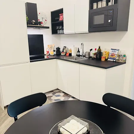 Glamour Liberty Sabotino38 * ミラノ