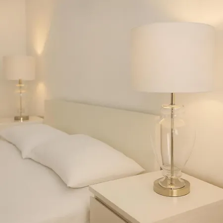 Dhomes - And Apartment *