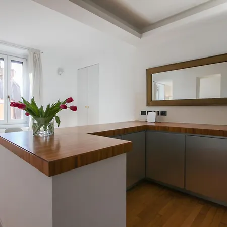 Hacca Collection - Brera & Fashion District - Bright 2br Apartment *