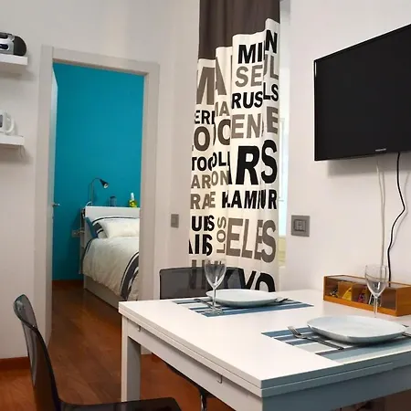 Well Equipped Close To Μιλάνο