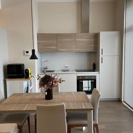 Open Space - Garden & Jacuzzi Apartment