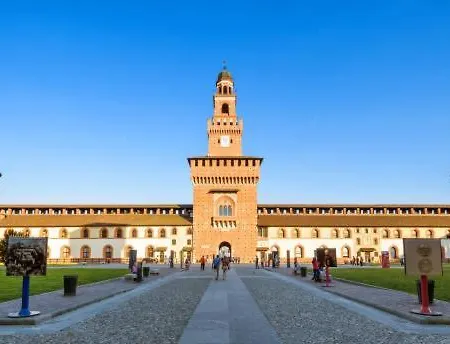 Lejlighed Home Suite Home - China Town - Arena Suite - 家套房 - 中國城 - 競技場套房 With Free Secure Parking Garage -Con Parcheggio Gratuito -提供免費安全停車 Metro Subway Moscova Green Line