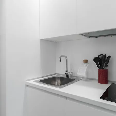 Italianway Easy - Raffaello Sanzio 17 * ميلان