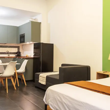 Flexyrent - Steps From Train Station Апартаменты