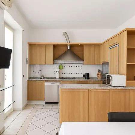 Milanrentals - Jolanda * Milan