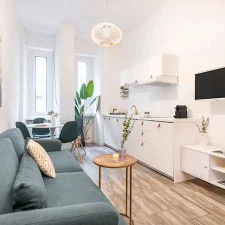 Easylife - - Tunisia 36 - Porta Venezia Milaan