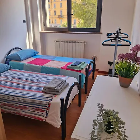 Cozy Flat In Navigli Mailand