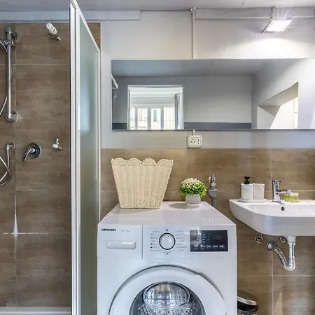 Large Loft Porta Romana With Free Wi-fi