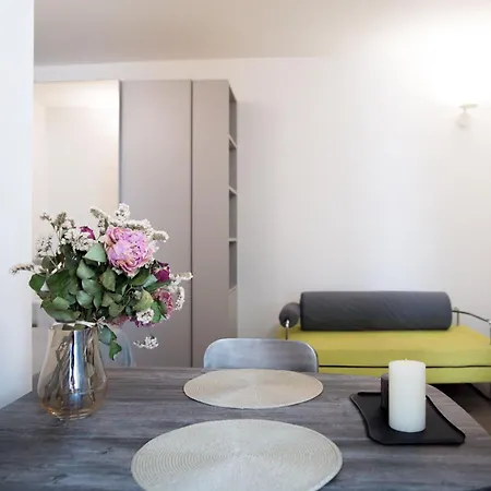 Artstay - Duomo, Spiga, Near Metro M1 Lägenhet Milano