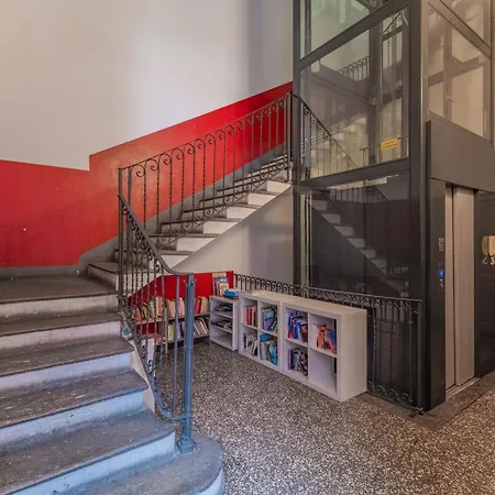 Moda Porta Romana M3 Lodi Tibb Self-check-in 아파트