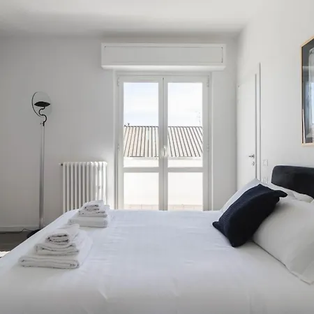 Apartmán Italianway Comfort - Boiardo 27 *