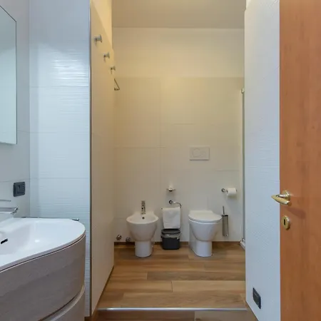 Prestigioso In Zona Tortona - Solari Apartament