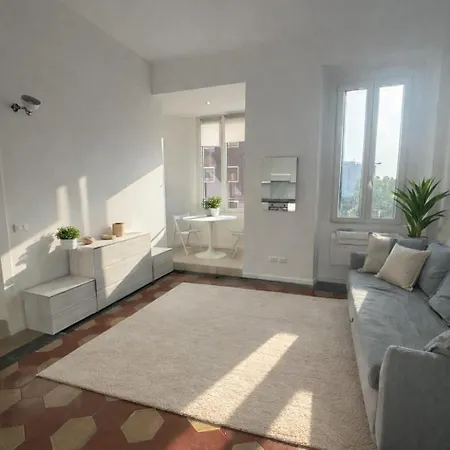 - Duomo Prada Apartment *