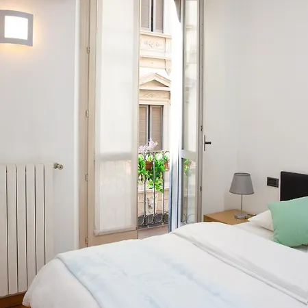 Artstay Duomo, Super Central, M2, M3 & M1 Апартаменты