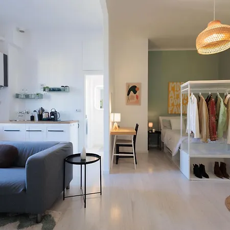 Urban House - View Navigli Center - Restyled Apartment Milan