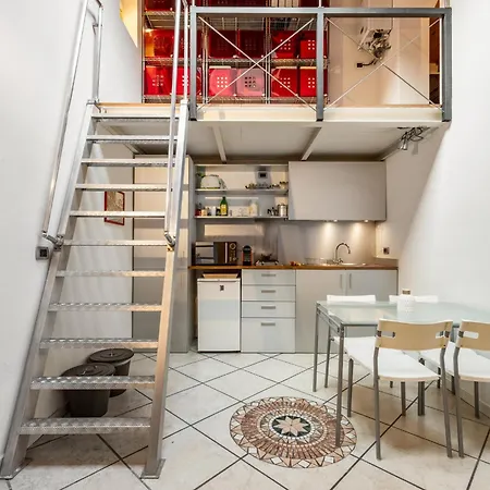 A Loft - Metro Centro- 5 Posti * 밀라노