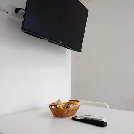 Metro Wi-fi Easy Check-in * Milán