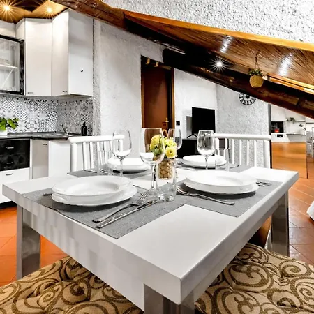 Stazione Centrale-buenos Aires House In The Wifi Netflix Апартаменты *