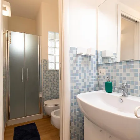 アパート La Vecchia Milano-les Nubles Vannucci - Il Ballatoio E Il Cortile *