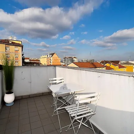 Rooftop Retreat Martesana Mediolan