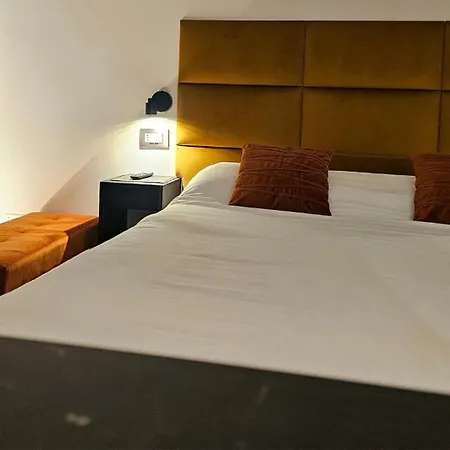 Eanna Scalo Porta Romana Prada