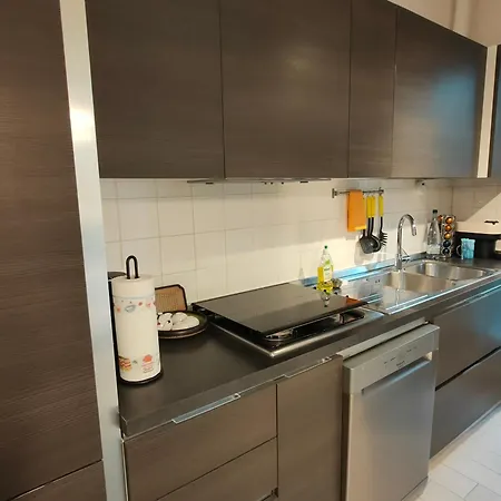 Appartamento Isola Metro 20m Modern Balcony Arthome *