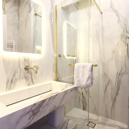 Marcora 6v Luxury Living In Brera - 15min Walk To Duomo شقة ميلان