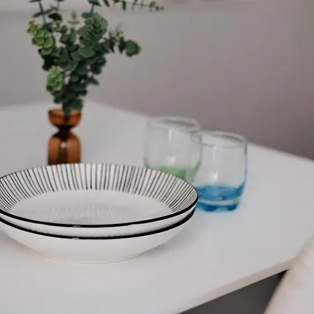 Stylish Near Porta Garibaldi & Metro By Mastery *