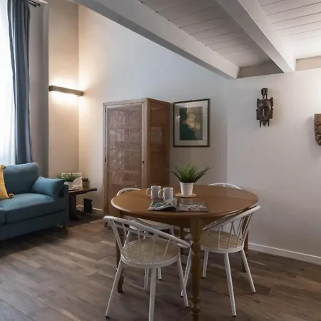 アパート Chavez 2 *