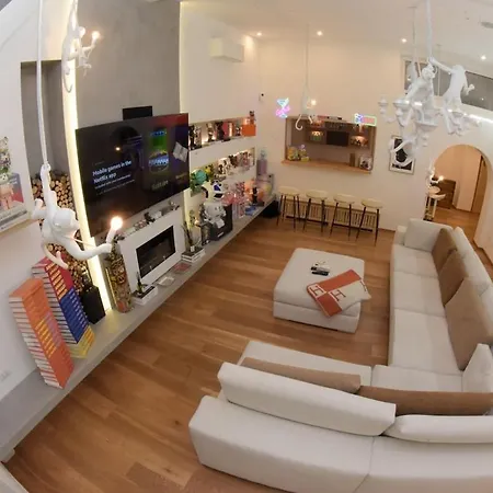 דירה Luxury Loft With Sauna & Jacuzzi *
