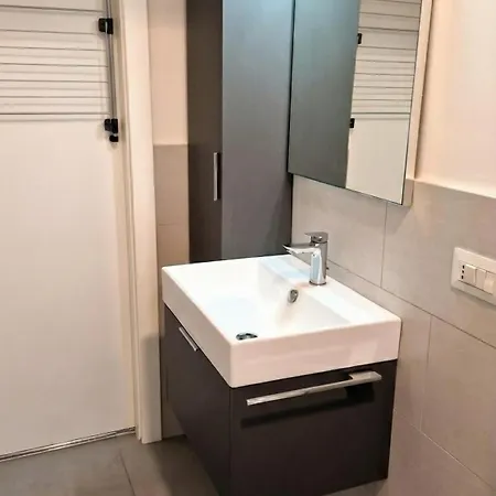 Monolocale Blu Flat - Fondazione Prada, Ieo, Duomo 15 Minuti * Milán