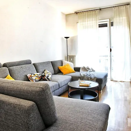 Spacious And Modern - Solari *