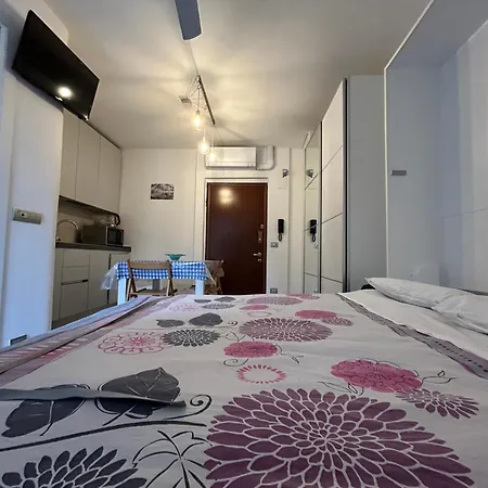 Porta Venezia, A Centro Apartmán