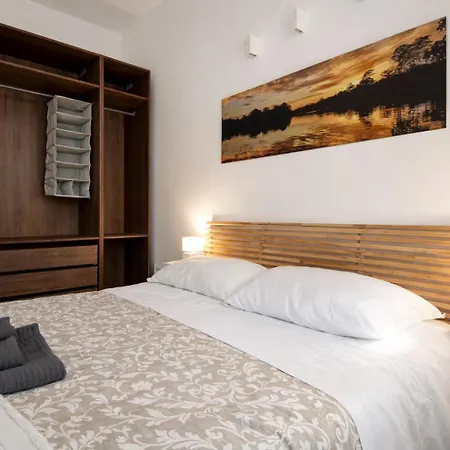 Lägenhet Milanrentals - Venere Milano