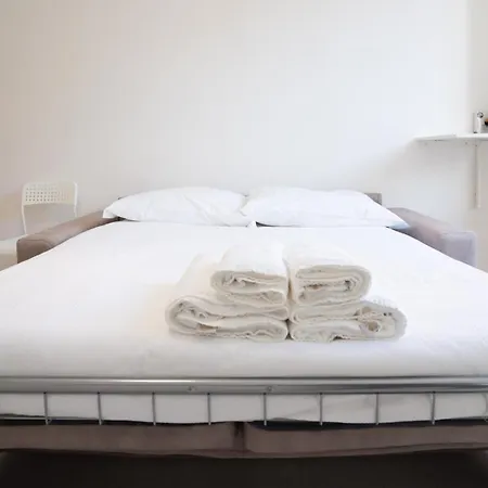 Metro Wi-fi Easy Check-in Apartmán *