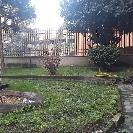 Edith Home City Life *