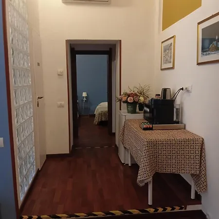 Home Suite Home - China Town - Arena Suite - 家套房 - 中國城 - 競技場套房 With Free Secure Parking Garage -Con Parcheggio Gratuito -提供免費安全停車 Metro Subway Moscova Green Line Lejlighed Milano