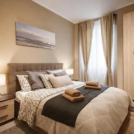 Milanrentals - Angelica *