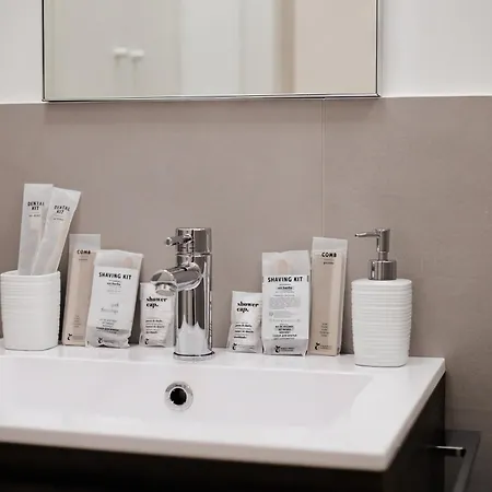 Stylish Near Porta Garibaldi & Metro By Mastery Διαμέρισμα Μιλάνο